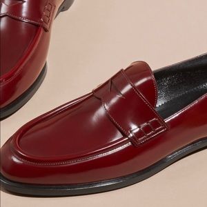 Burberry Loafers size 7.5 never worn with box